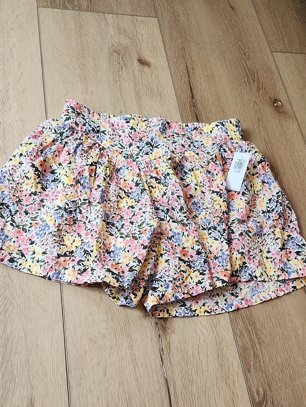 Old Navy Floral Print Shorts - Girls Large 10-12